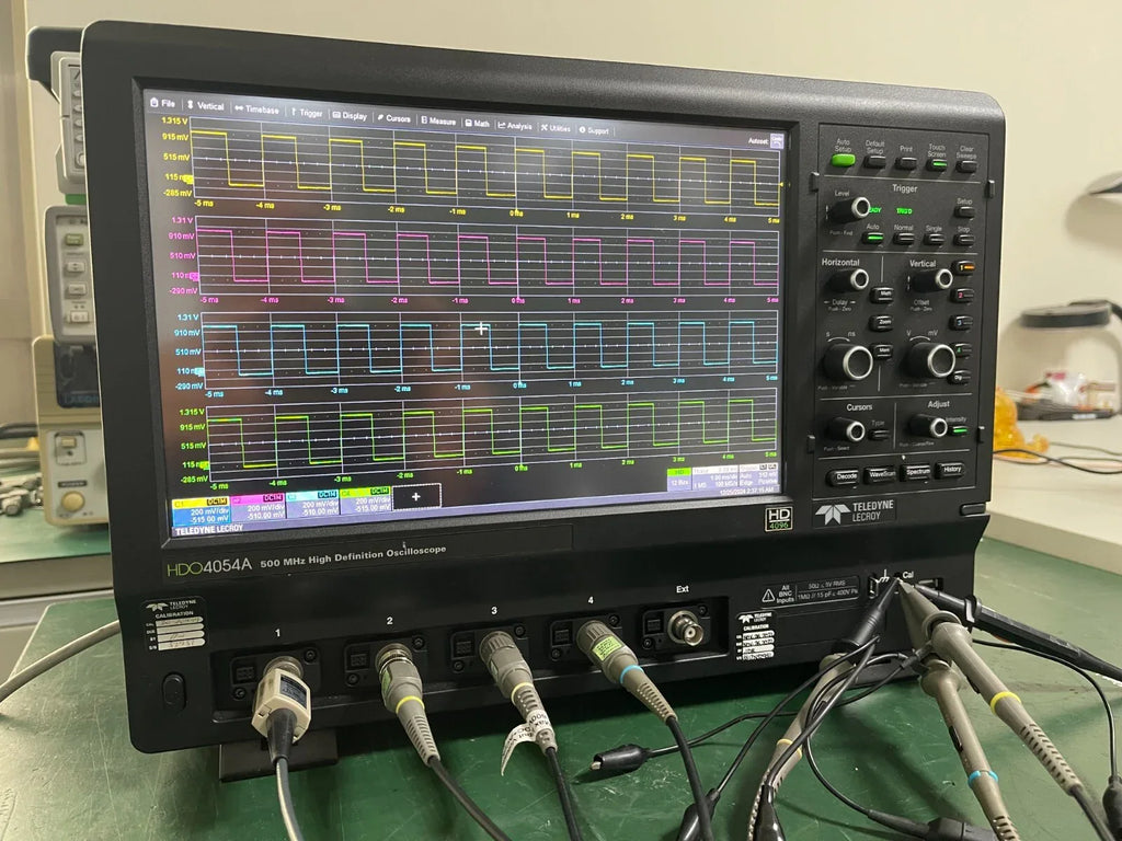 Teledyne LeCroy HDO4054A High Definition 500 MHz Oscilloscope with Protective Cover - ZYYKZ Test Equipment