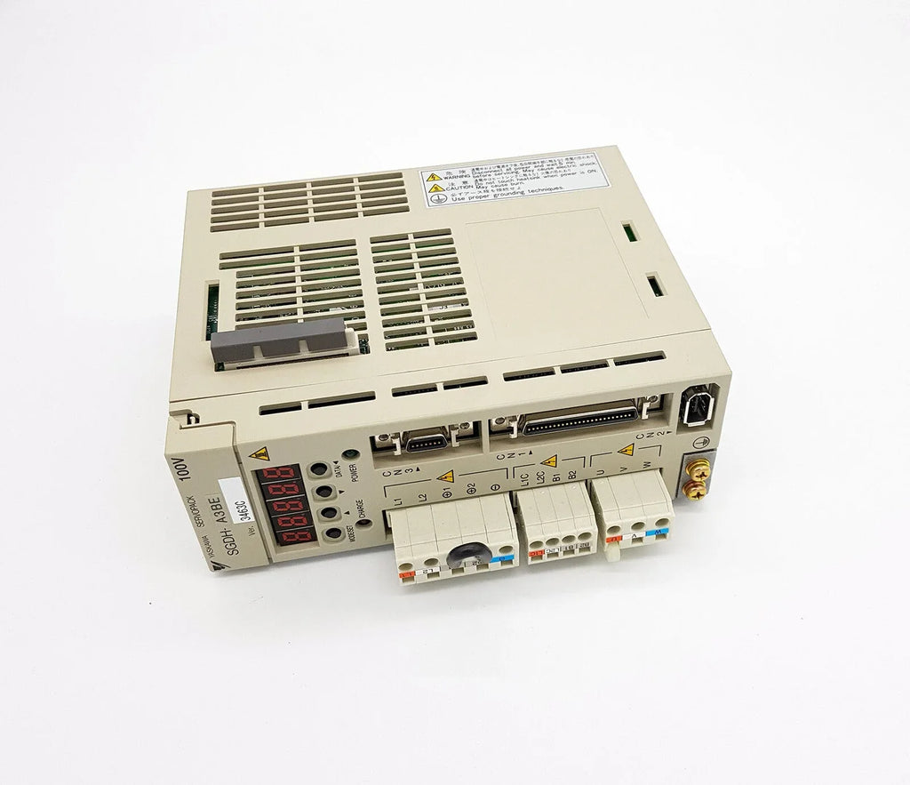 Yaskawa SERVOPACK SGDH-A3BE 3-Phase 115V AC Servo Drive - ZYYKZ Test Equipment
