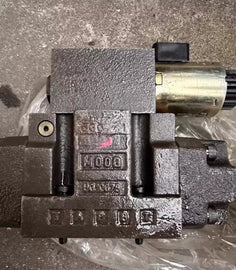 MOOG D820-1001 WE42P06F22PBOBNONXX99 High-Performance Industrial Hydraulic Valve - ZYYKZ Test Equipment