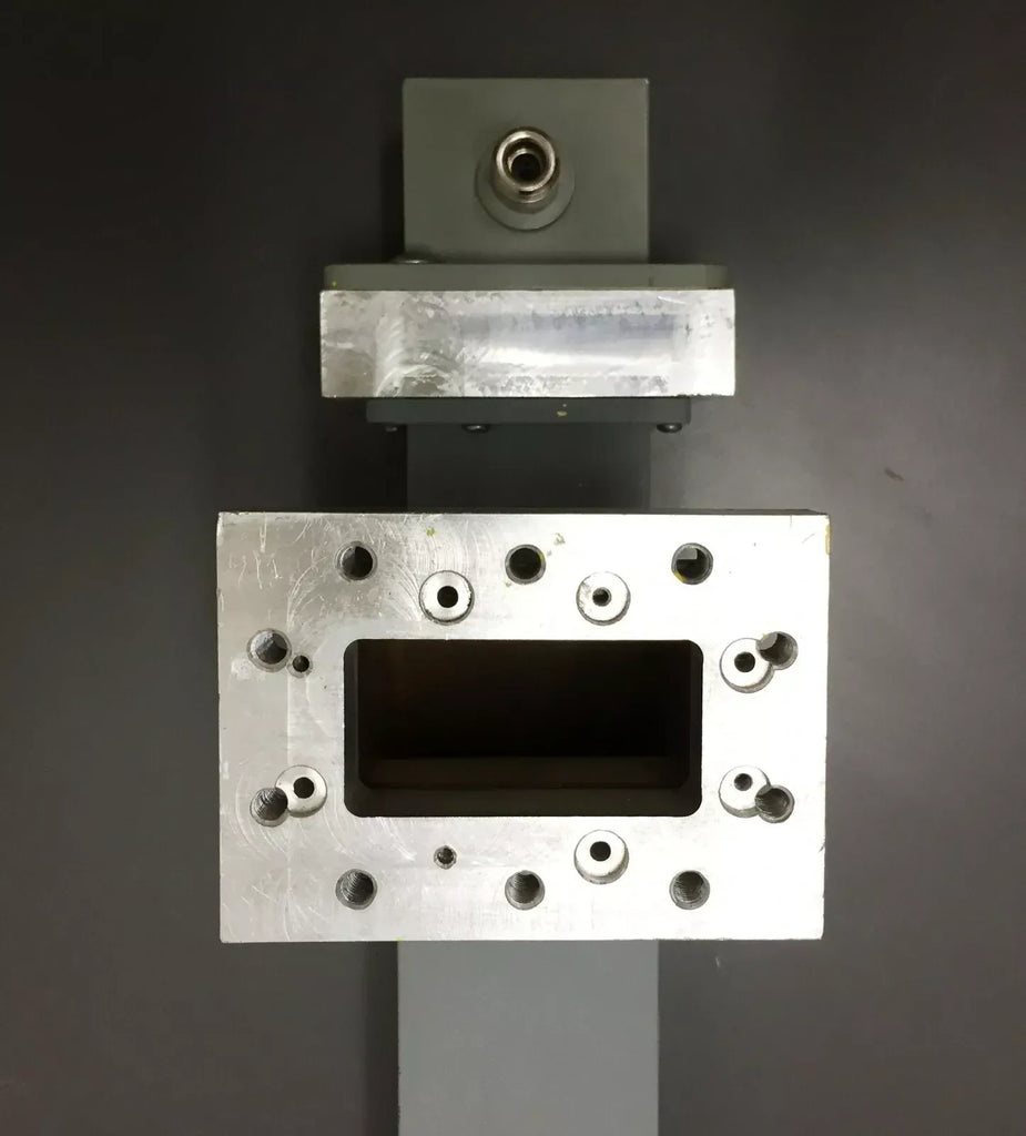 Waveline Model 2974-10 WR229 Precision Broadwall Coupler 10 dB, 40 Length - ZYYKZ Test Equipment