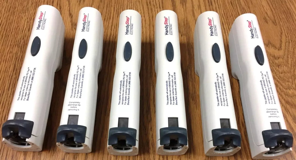 BrandTech Scientific HandyStep Electronic Pipette - Precision Liquid Handling - ZYYKZ Test Equipment