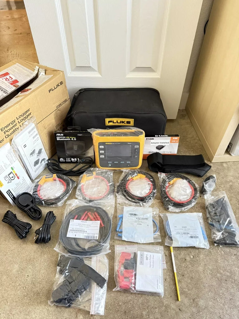 Fluke 1738 3-Phase Power Logger Kit with Accessories, Calibrated 2024 - ZYYKZ Test Equipment