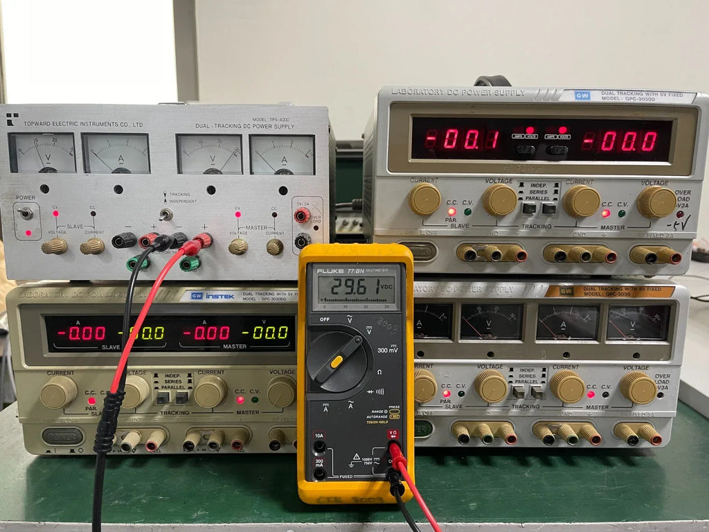 Gwinstek GPC-3030D / 6303D / TPS-4000 Dual Tracking DC Power Supply - ZYYKZ Test Equipment