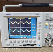 Load image into Gallery viewer, Tektronix TDS3052B 500MHz 2-Channel Color Oscilloscope - Used