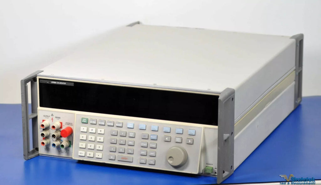 Fluke 5700A Multifunction Calibrator - Wideband ACV