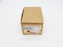 Load image into Gallery viewer, ROBERTSHAW Room Humidity Transmitter - Accurate Indoor Humidity Sensor - ZYYKZ Test Equipment