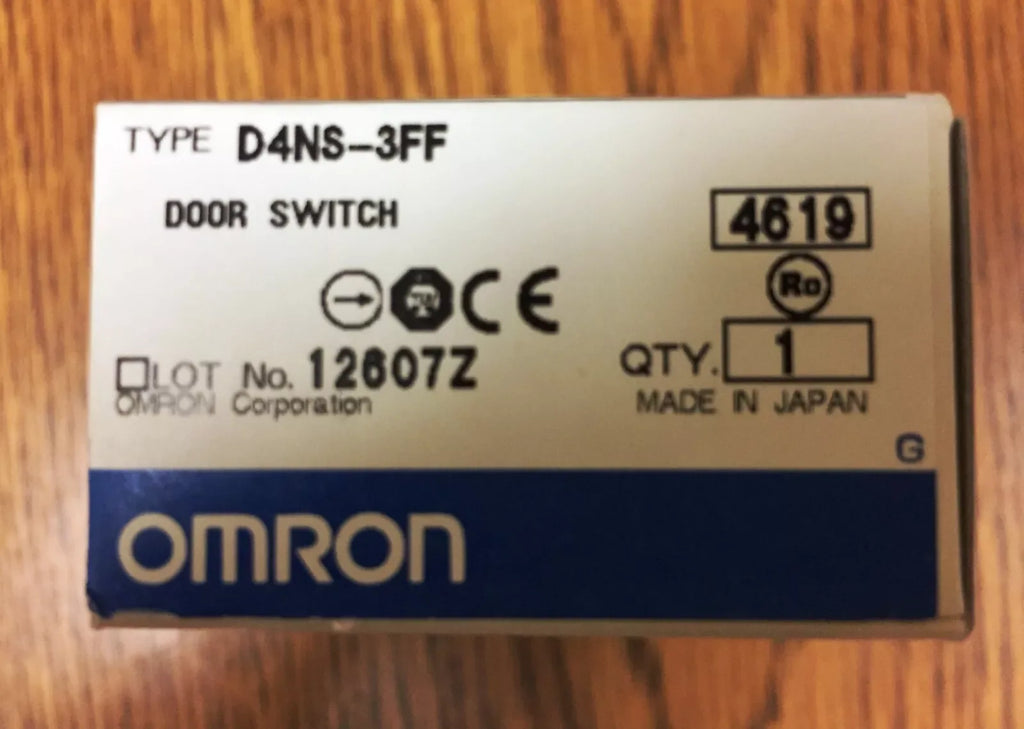 Omron D4NS-3FF Safety Interlock Switch with Key Lock - ZYYKZ Test Equipment