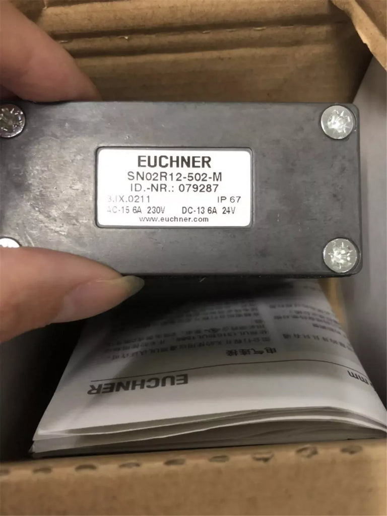 EUCHNER SN02R12-502-M Industrial Limit Switch, Model 079287 - ZYYKZ Test Equipment