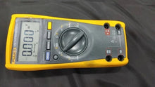 Load image into Gallery viewer, Fluke 179 True RMS Digital Multimeter with Full Accessory Kit (Model 0354) - ZYYKZ Test Equipment
