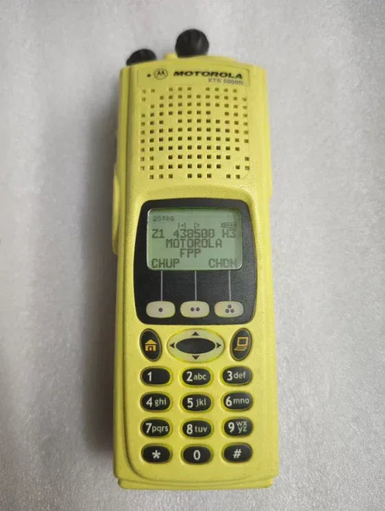 Motorola XTS 5000R UHF Full Band Walkie-Talkie with Manual Frequency Control - ZYYKZ Test Equipment