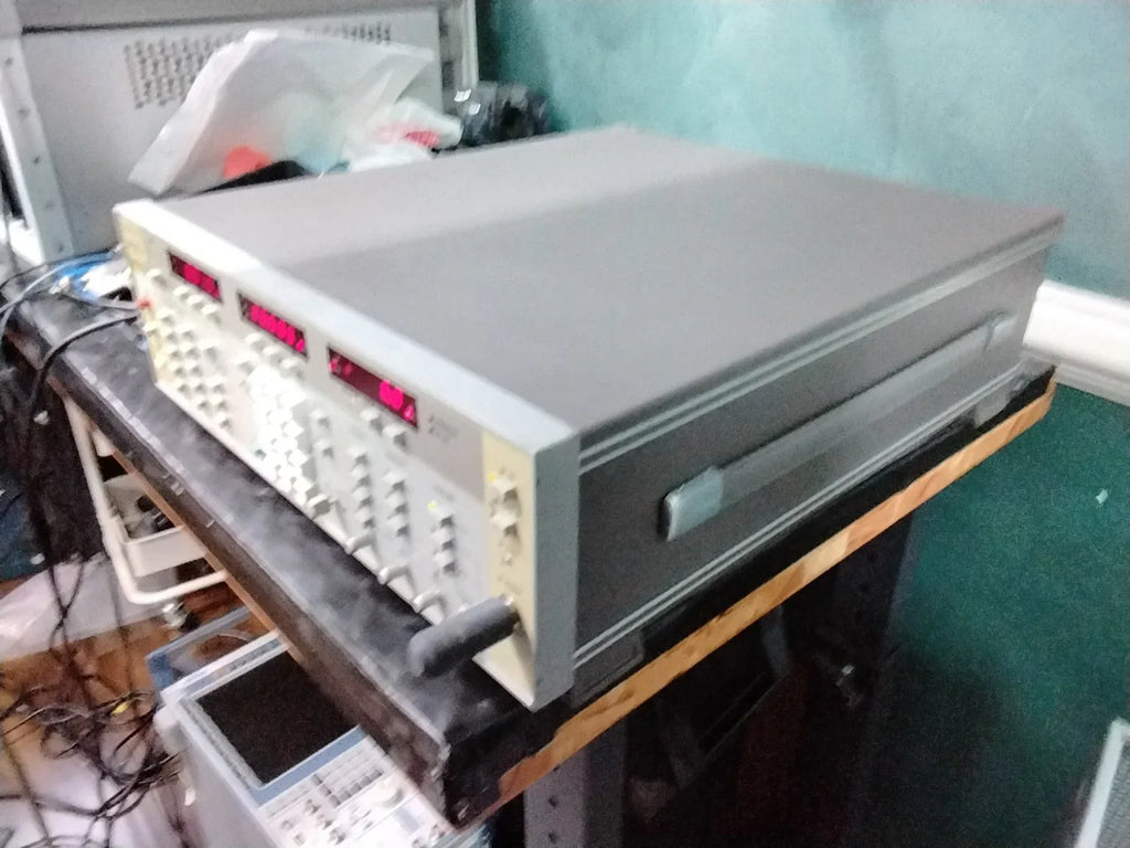 Wiltron 6659A Programmable Sweep Generator 10MHz–26.5GHz - ZYYKZ Test Equipment