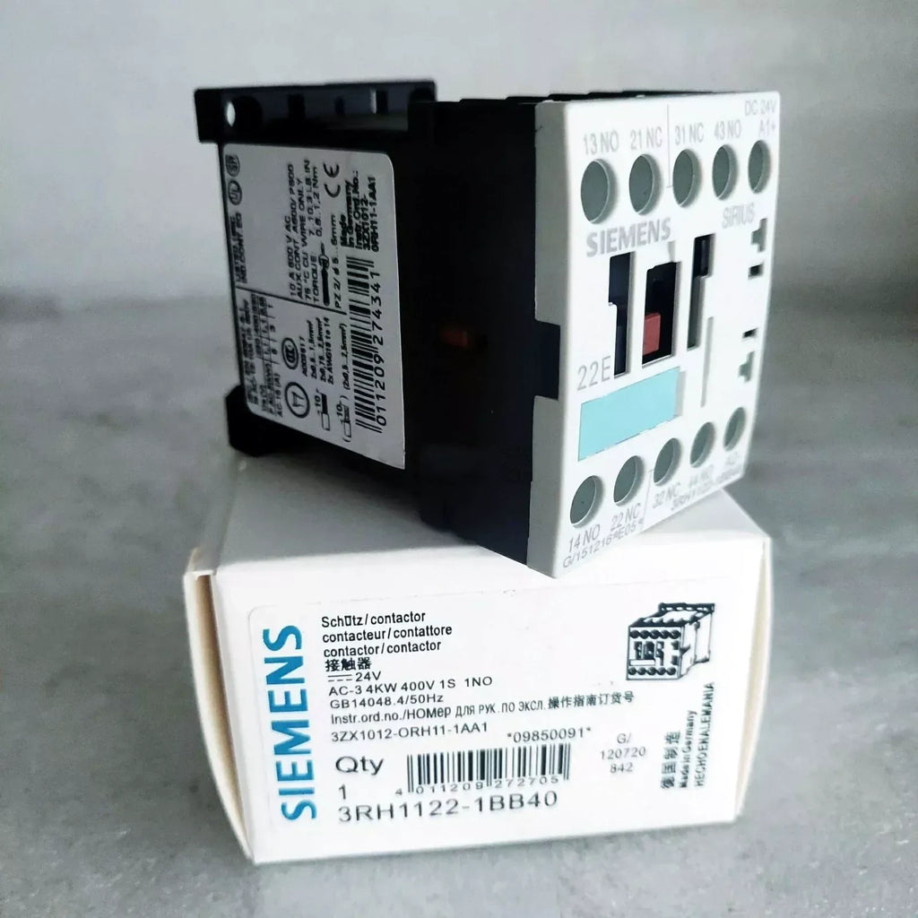 Siemens 3RH1122-1BB40 DC 24V Control Relay with Socket - ZYYKZ Test Equipment