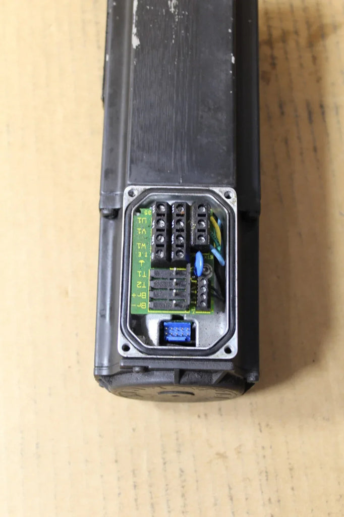 Rexroth Indramat MKD041B-144-KP High-Performance Servo Motor - ZYYKZ Test Equipment