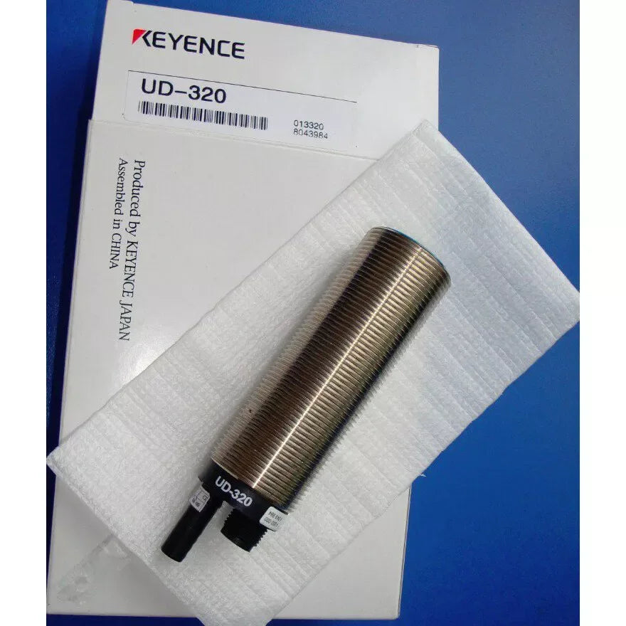 KEYENCE UD-320 Ultrasonic Sensor - High Precision Distance Measurement - ZYYKZ Test Equipment