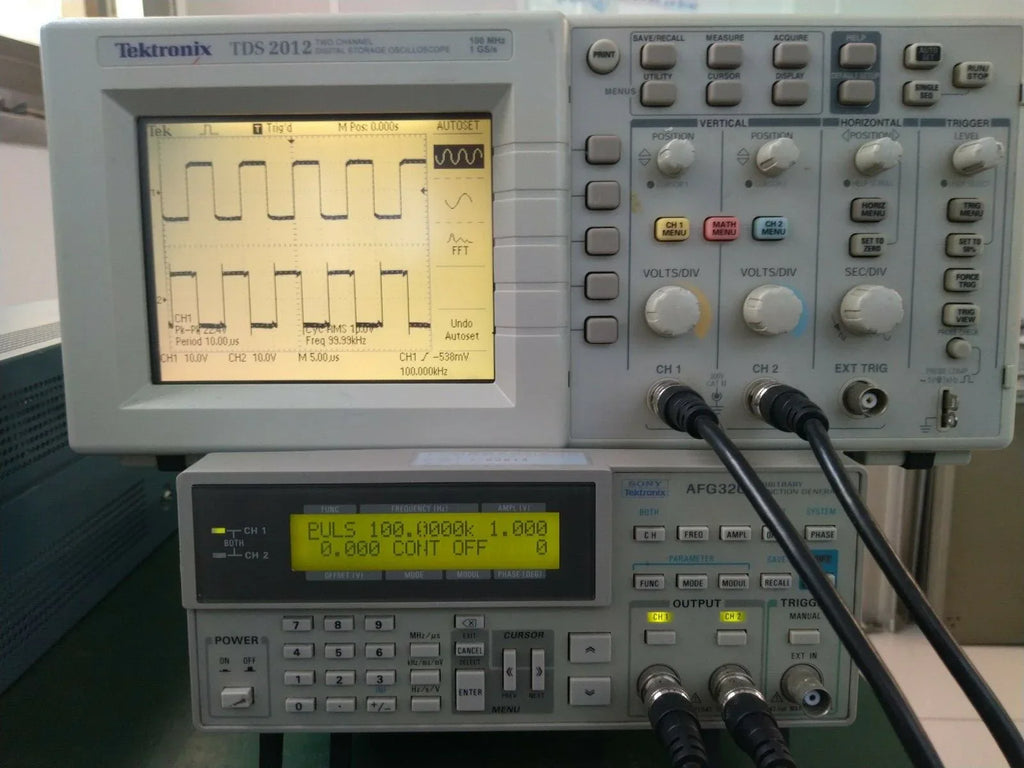 Tektronix Sony AFG320 Arbitrary Function Generator - 25 MHz Bandwidth - ZYYKZ Test Equipment