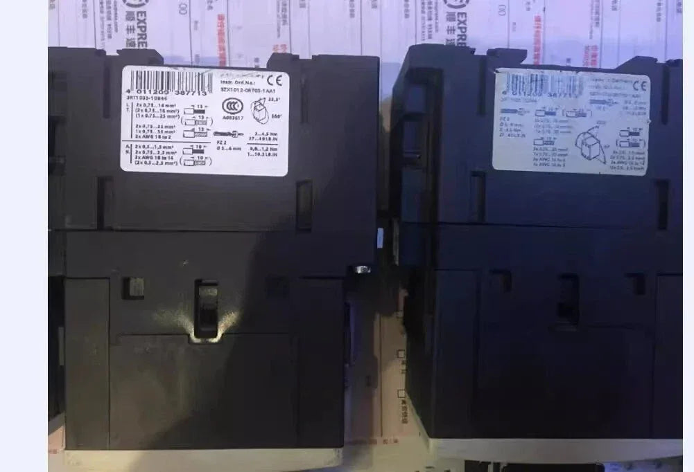Siemens 3RT1035-1DB44 3-Pole Contactor with 24V Coil - ZYYKZ Test Equipment