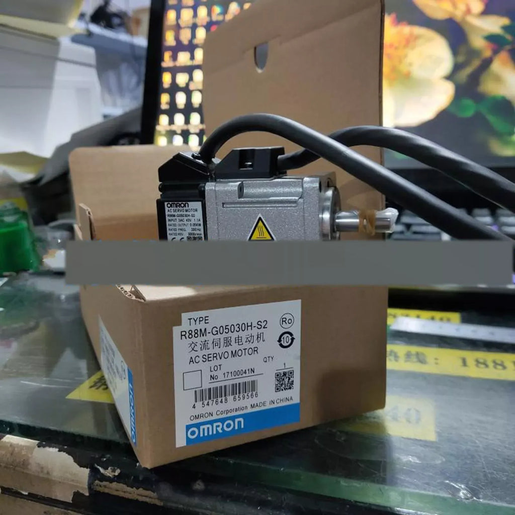 Omron R88M-G05030H-S2 Precision Servo Motor 3000 RPM, 50W - ZYYKZ Test Equipment