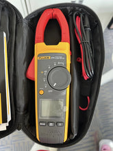 Load image into Gallery viewer, Fluke Wireless AC/DC True RMS Clamp Meter - ZYYKZ Test Equipment