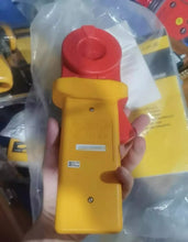 Load image into Gallery viewer, FLUKE 1630 Earth Ground Clamp Meter with 1000A AC Current Range - ZYYKZ Test Equipment
