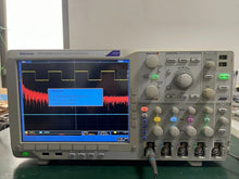 Load image into Gallery viewer, Tektronix DPO4034B 350MHz 4-Channel Digital Phosphor Oscilloscope, 2.5GS/s - ZYYKZ Test Equipment