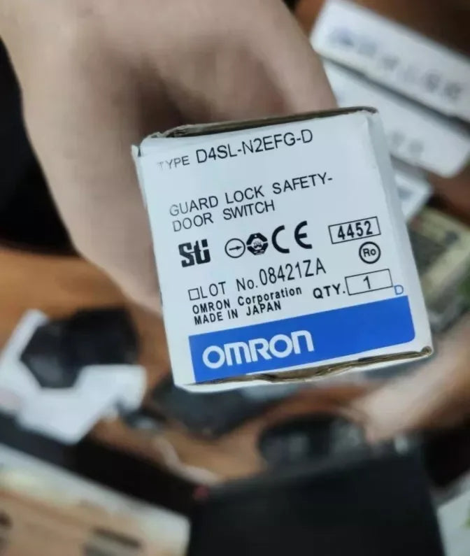OMRON D4SL-N2EFG-D Safety Door Switch with Locking Mechanism - ZYYKZ Test Equipment