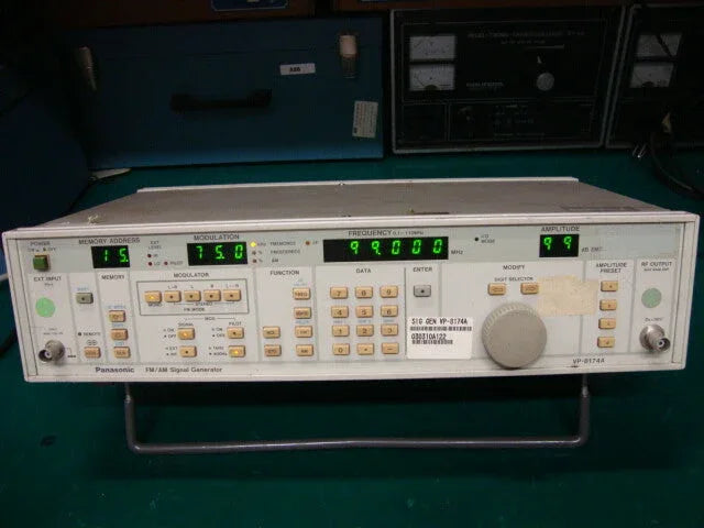 Panasonic VP-8174A FM/AM Signal Generator with Wide Frequency Range - ZYYKZ Test Equipment