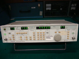 Panasonic VP-8174A FM/AM Signal Generator with Wide Frequency Range - ZYYKZ Test Equipment
