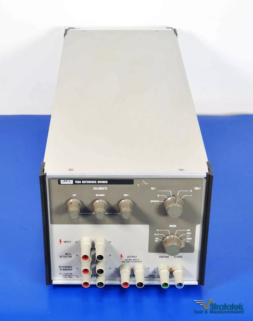 Fluke 752A Reference Divider - Precision Calibration 10:1 (±0.2 ppm) & 100:1 (±0.5 ppm)